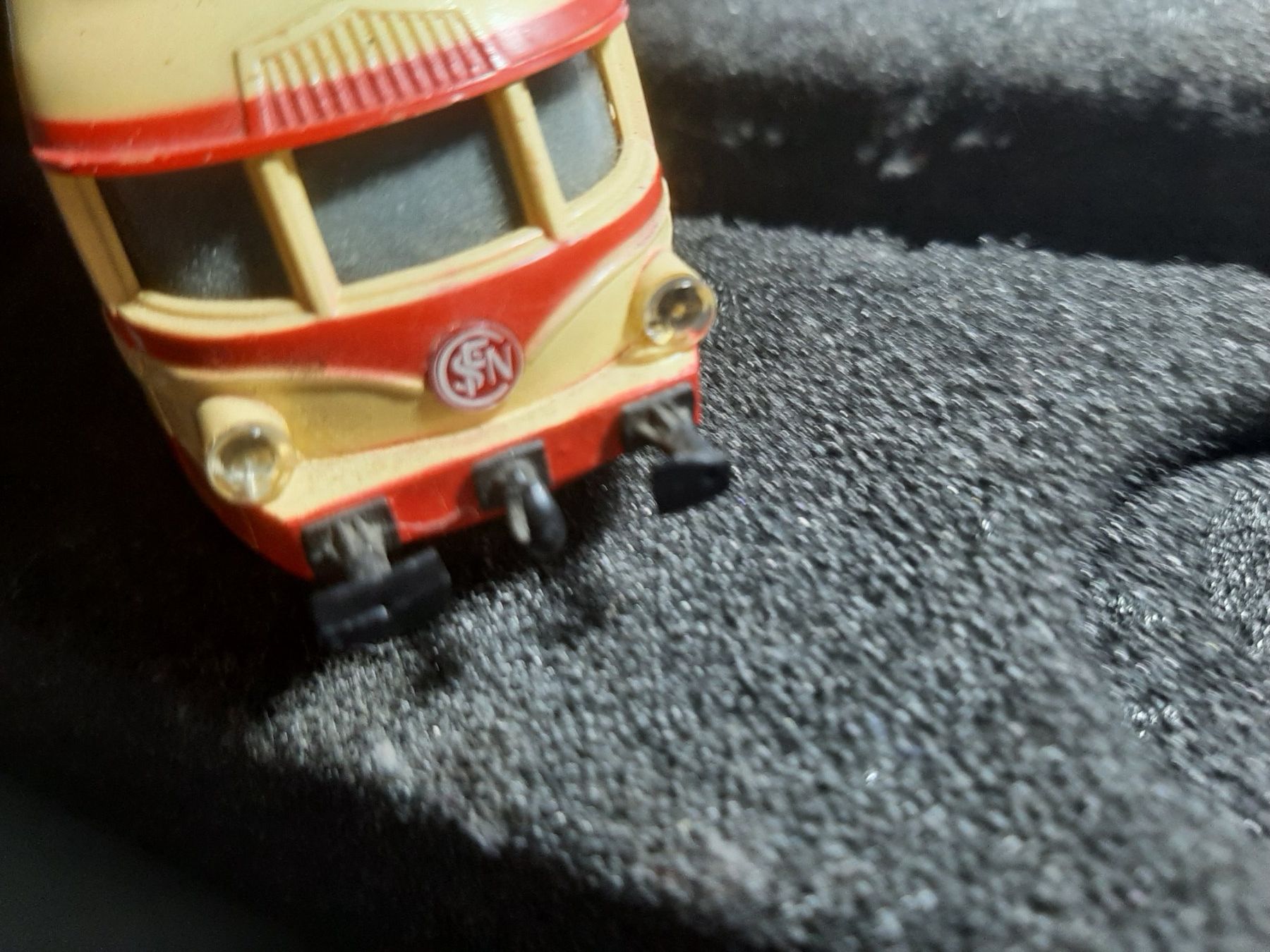 Jouef Modelleisenbahnen: JOUEF 852 – Gebraucht aus Avully von RIVALIS 6