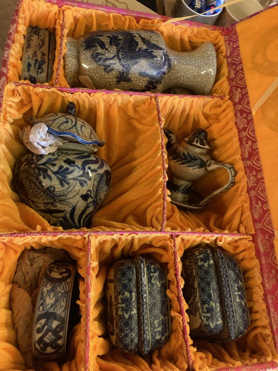 Vasi & Recipienti: Coffret de poteries anciennes – Usato da Bursinel venduto da SeveralLives