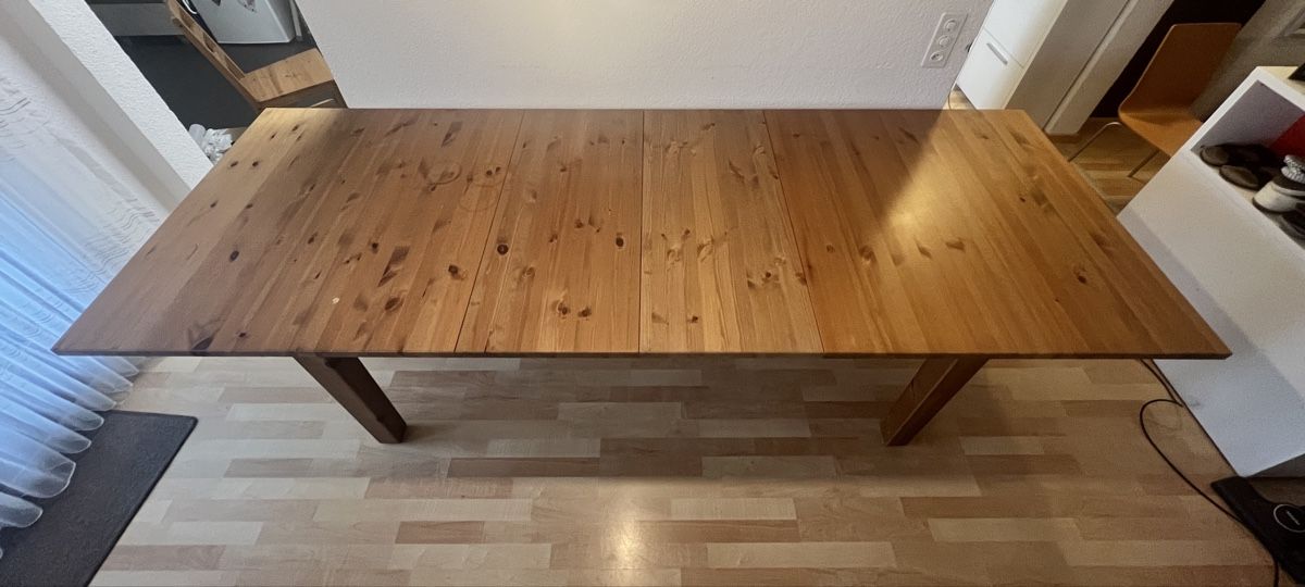 Tavoli: Grosser, stabiler Esstisch – Usato da Goldach venduto da aylight
