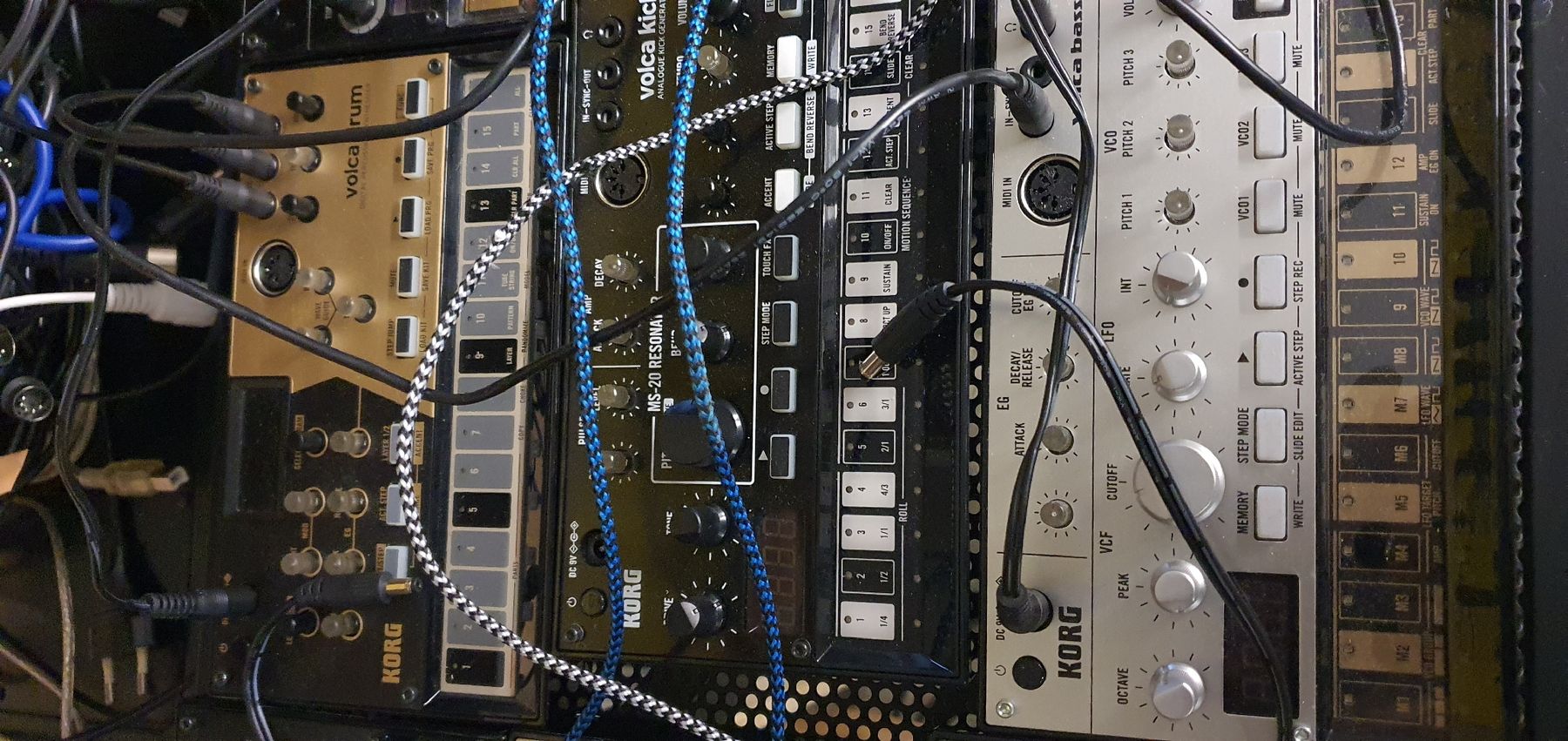 Korg Strumenti musicali: Korg Volca Bundle 9 stück  guter Zustand – Usato da Muri AG venduto da Jeromia 2
