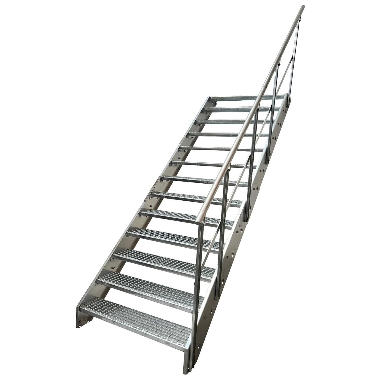 Sonstiges: Stahltreppe 13 Stufen+Geländer 80x247cm – Neu und originalverpackt aus Bottighofen von zaap