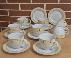 8 Stk. Kaffee- / Teetassen mit Untertellern – Royal Doulton