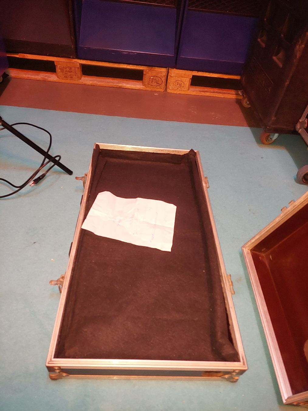 Altri accessori: Valise Flight Case avec couvercle amovible – Usato da Courtepin venduto da Organikal 3
