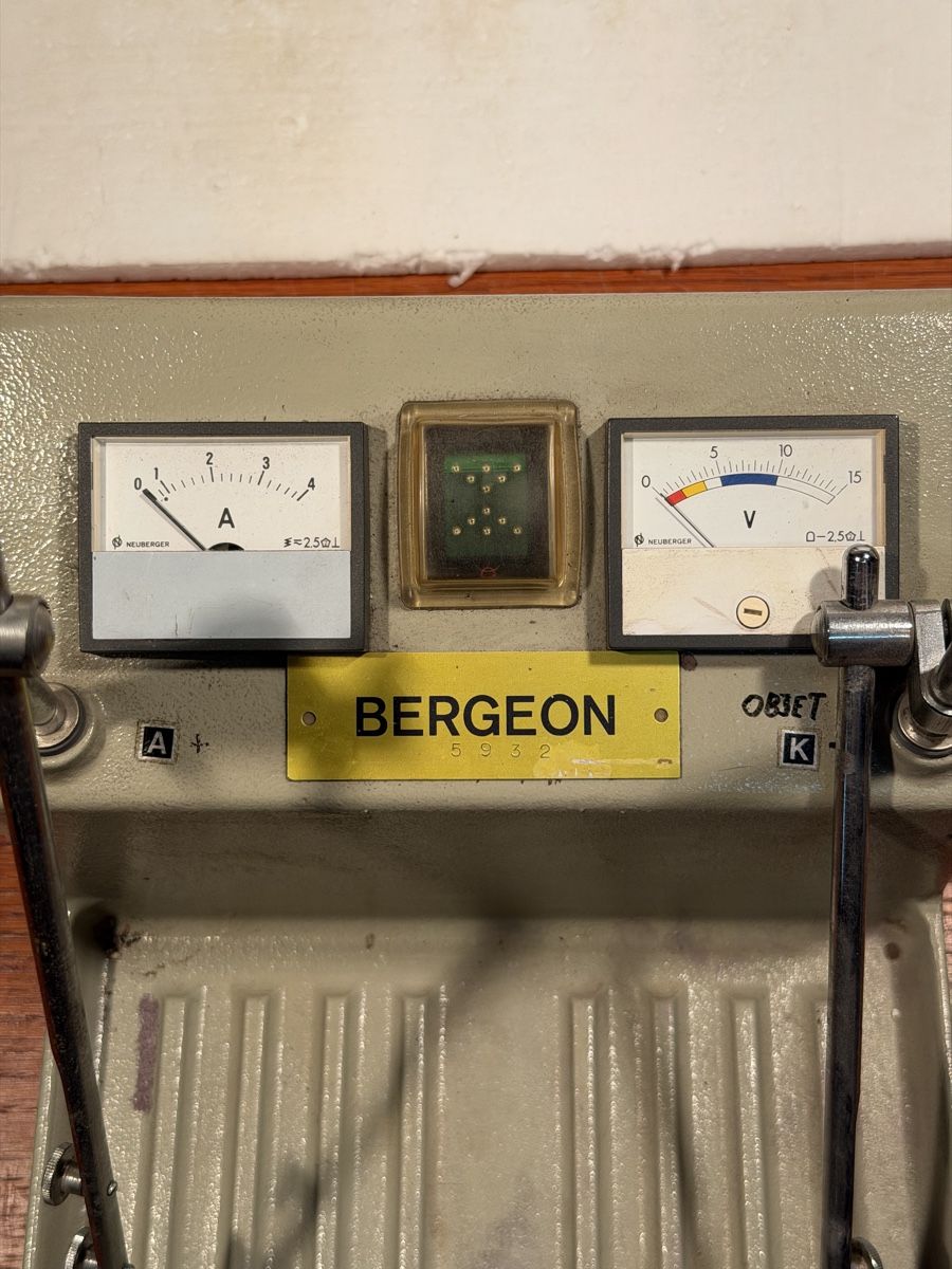 Mesurer: Bergeon Volt Amperemeter Teststand gebraucht – D'occasion à Lausanne par artnouveau04 1