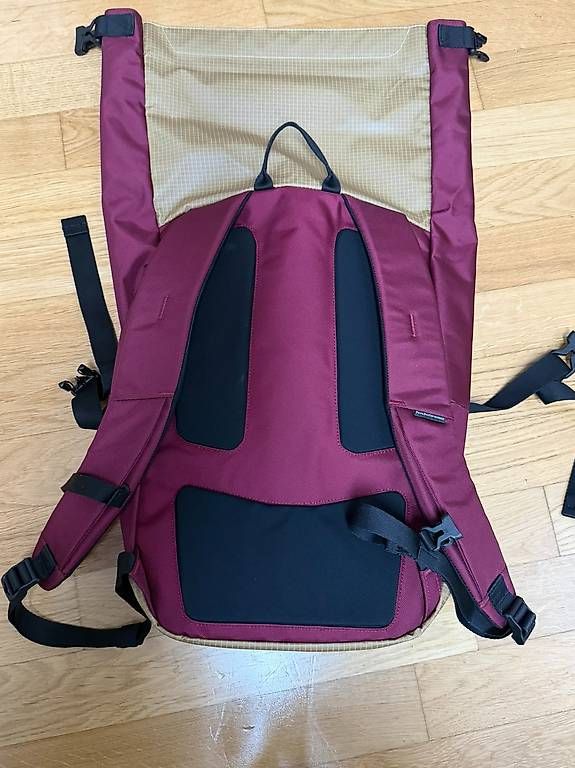 Zaini: PeakPerformance allDay Roll Top Rucksack 21.5L – Usato da Neuenhof venduto da ste_6gmv 2
