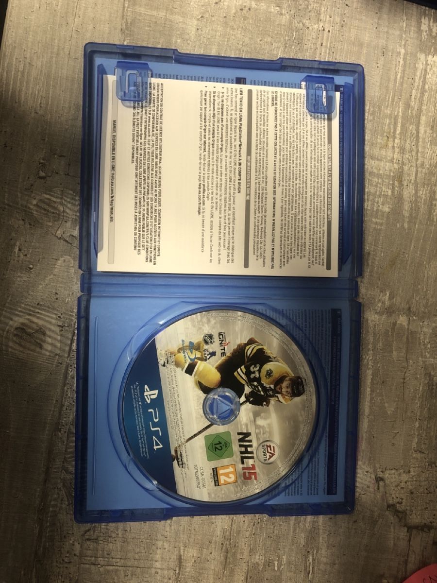 Sony Giochi: Ps4 spiel nhl15 rar – Usato da Niederglatt ZH venduto da Ghostino12 2
