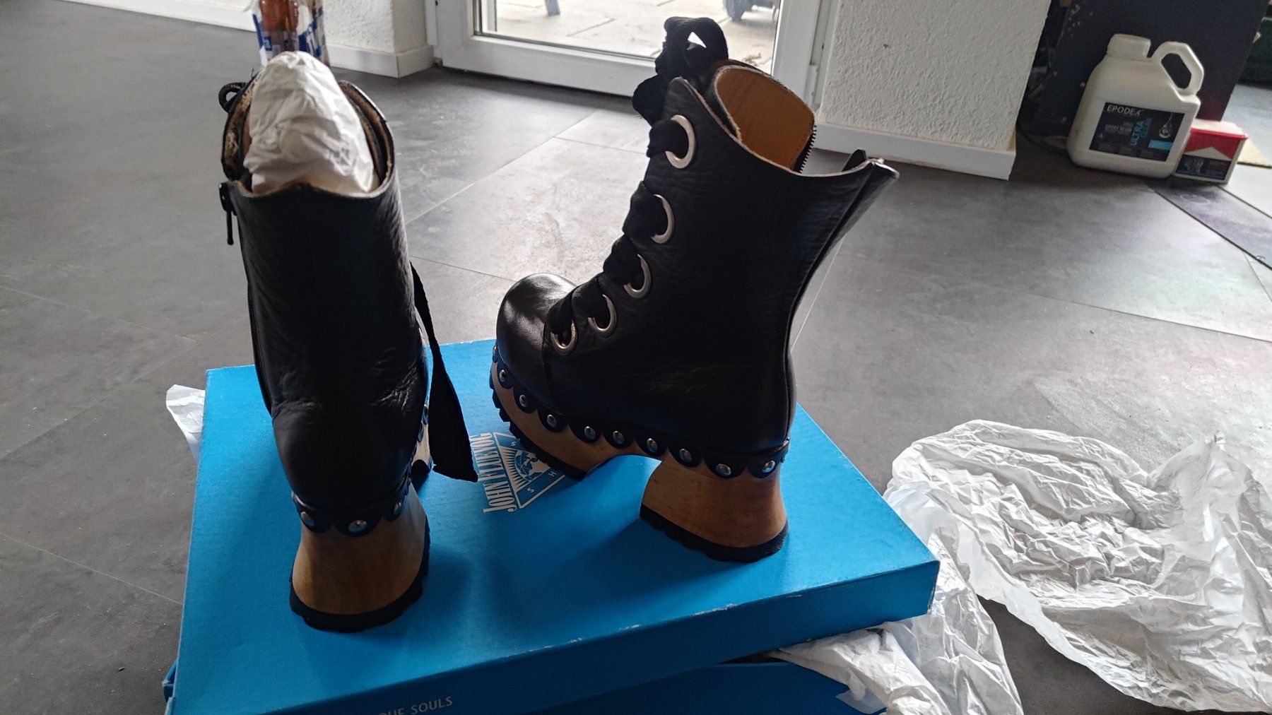 Scarpe da donna: John Fluevog – Nuovo e nell'imballaggio originale da Niederlenz venduto da Danicvet 2