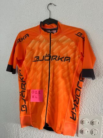 Maillot de vélo taille XL neuf de marque Björka ref 011 XL