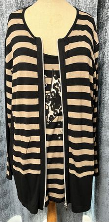 Twin-Set (Top und Jacke) gestreift mit Stern Applikation
