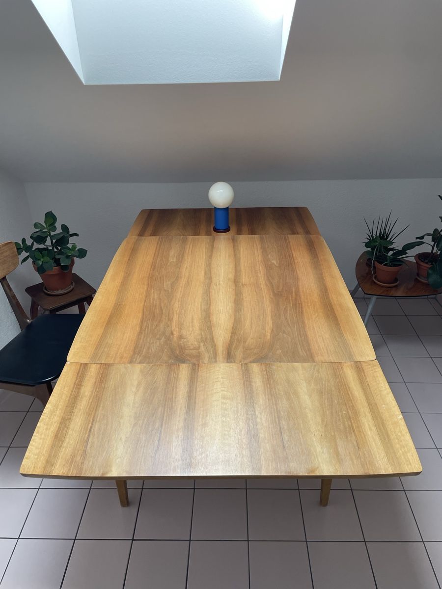 Tische: Küchentisch aus Nussbaum – Gebraucht aus Ostermundigen von Discomirco 4