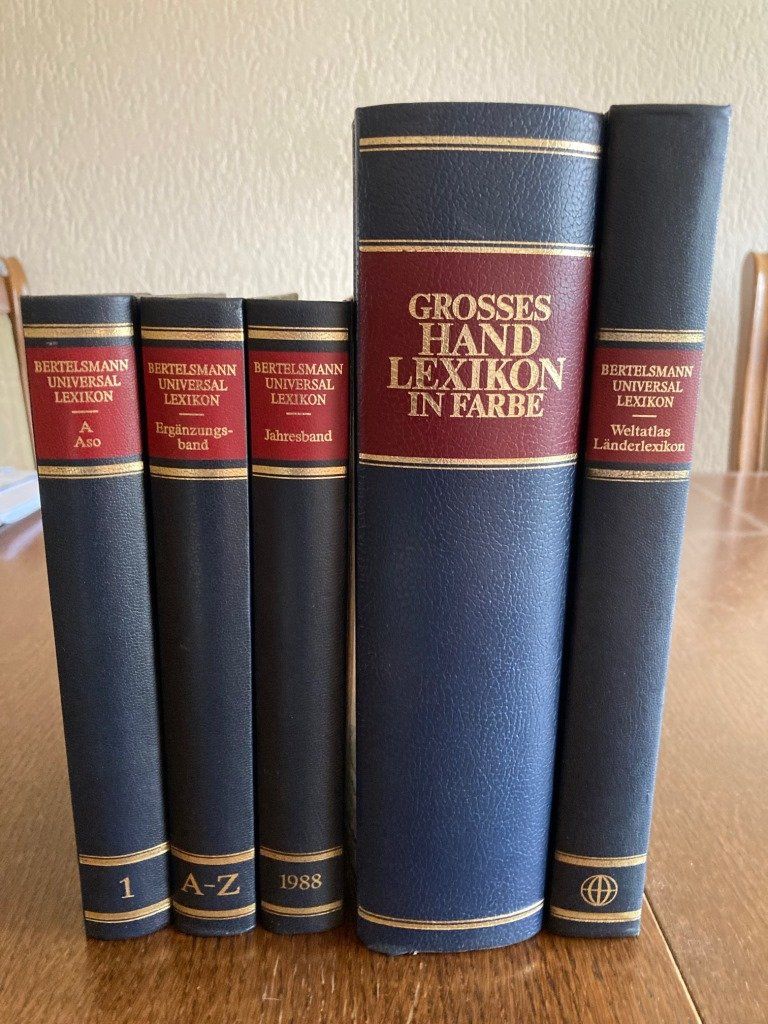 Libri: 20 Bände Bertelsmann Universal-Lexikon – Usato da Buchs SG venduto da Chlaus52
