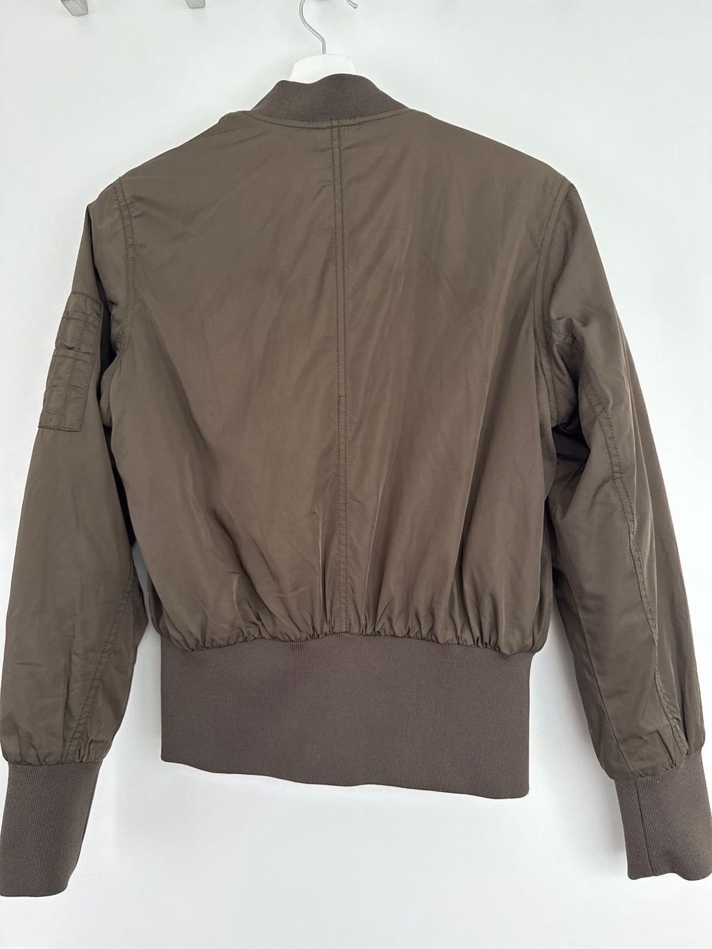 C&A Giacche: Olivegrüne Bomberjacke von C&A Gr.34-36 – Usato da Schönenwerd venduto da d.chiara 4