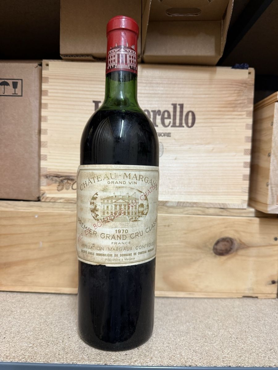 Château Margaux Vino: Château Margaux 1970 – Nuovo e nell'imballaggio originale da Troinex venduto da Airain