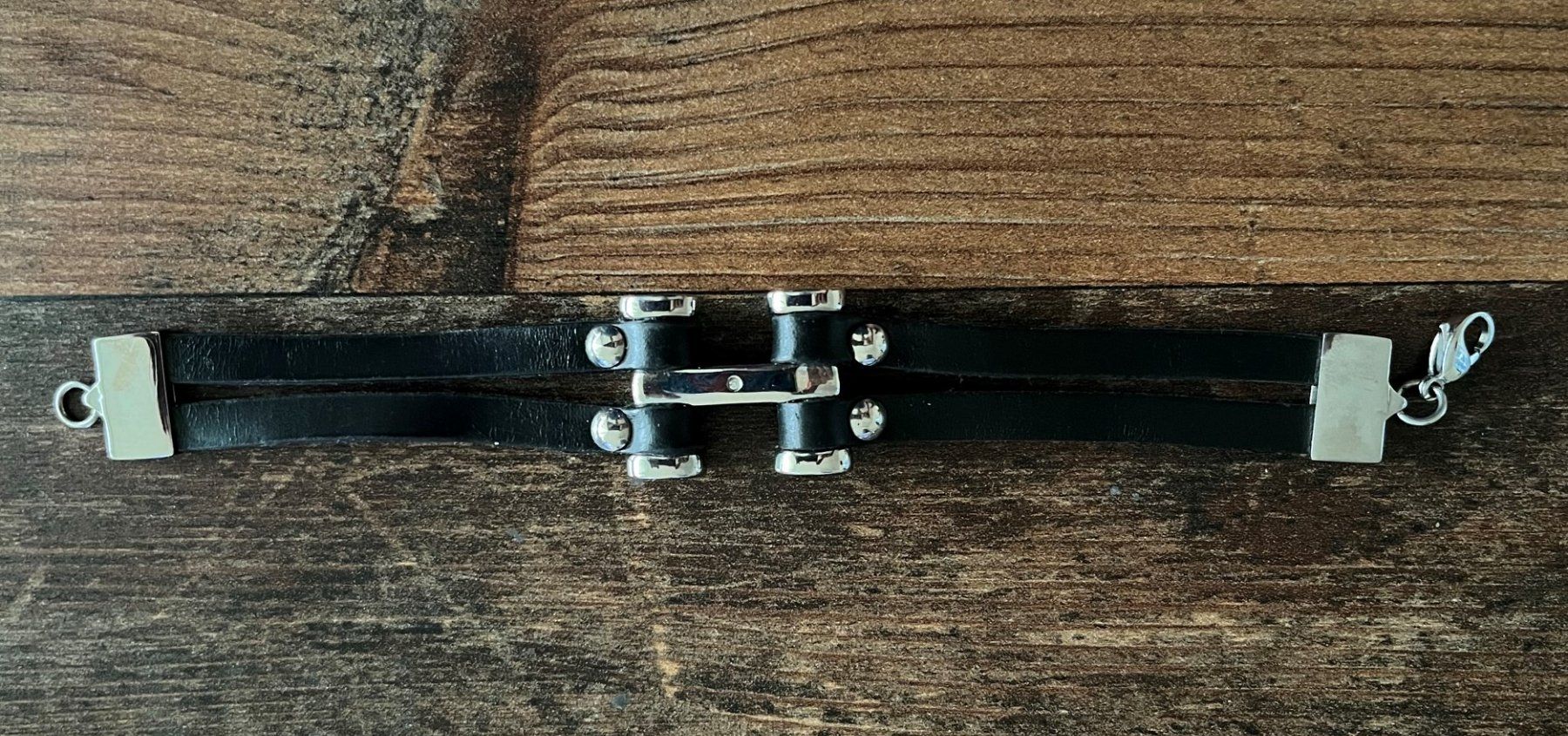 Armbänder & -reifen: Modernes Herrenarmband – Neu (gemäss Beschreibung) aus Basel von Adler61