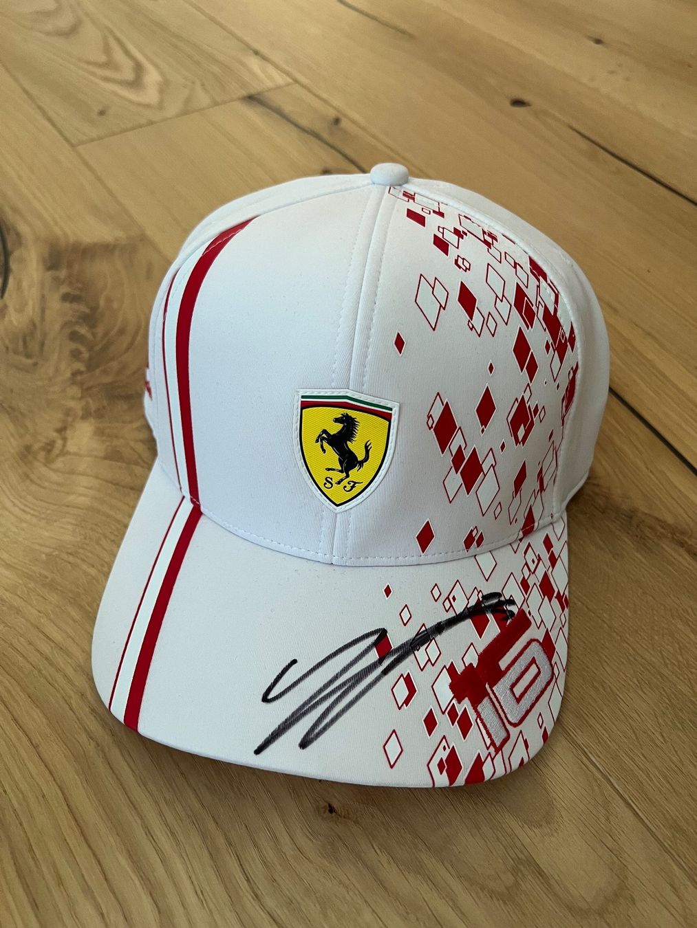 Altro in  Abbigliamento & Accessori: Leclerc Ferrari Formel 1 Monaco Fahrer Cap – Nuovo (secondo la descrizione) da Zell LU venduto da muelli1508