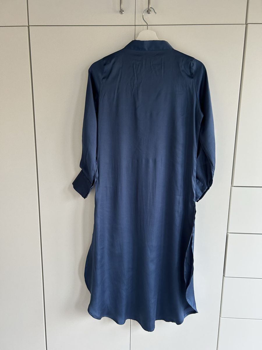 Vestiti: Blue satin dress, size M – Usato da Niederwangen BE venduto da Chill_Out 4