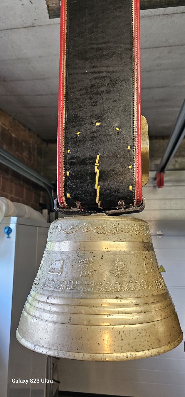 Glocken & Treicheln: verkaufen – Gebraucht aus Gondiswil von KawasakiVN1700 6