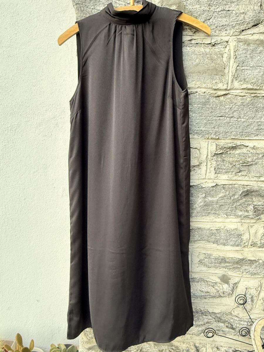 H&M Vestiti: Abito leggermente satinato,tg XS – Nuovo (secondo la descrizione) da Bellinzona venduto da bul_mvy5