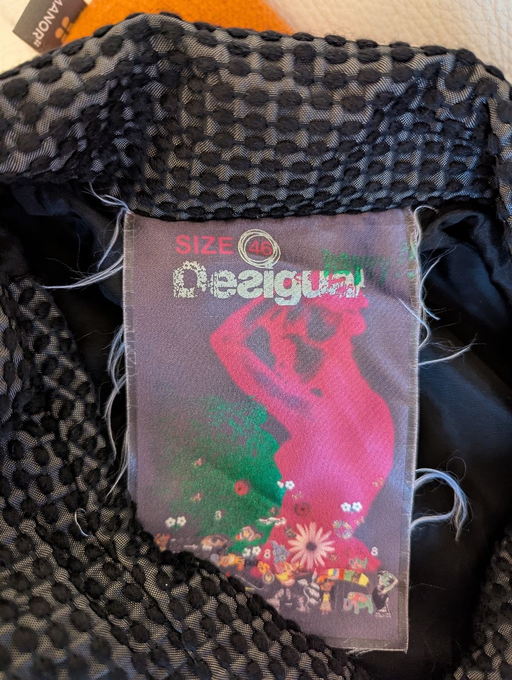 Desigual Cappotti: sublime manteau Desigual L – Nuovo (secondo la descrizione) da Montreux venduto da dem_gyt9 6