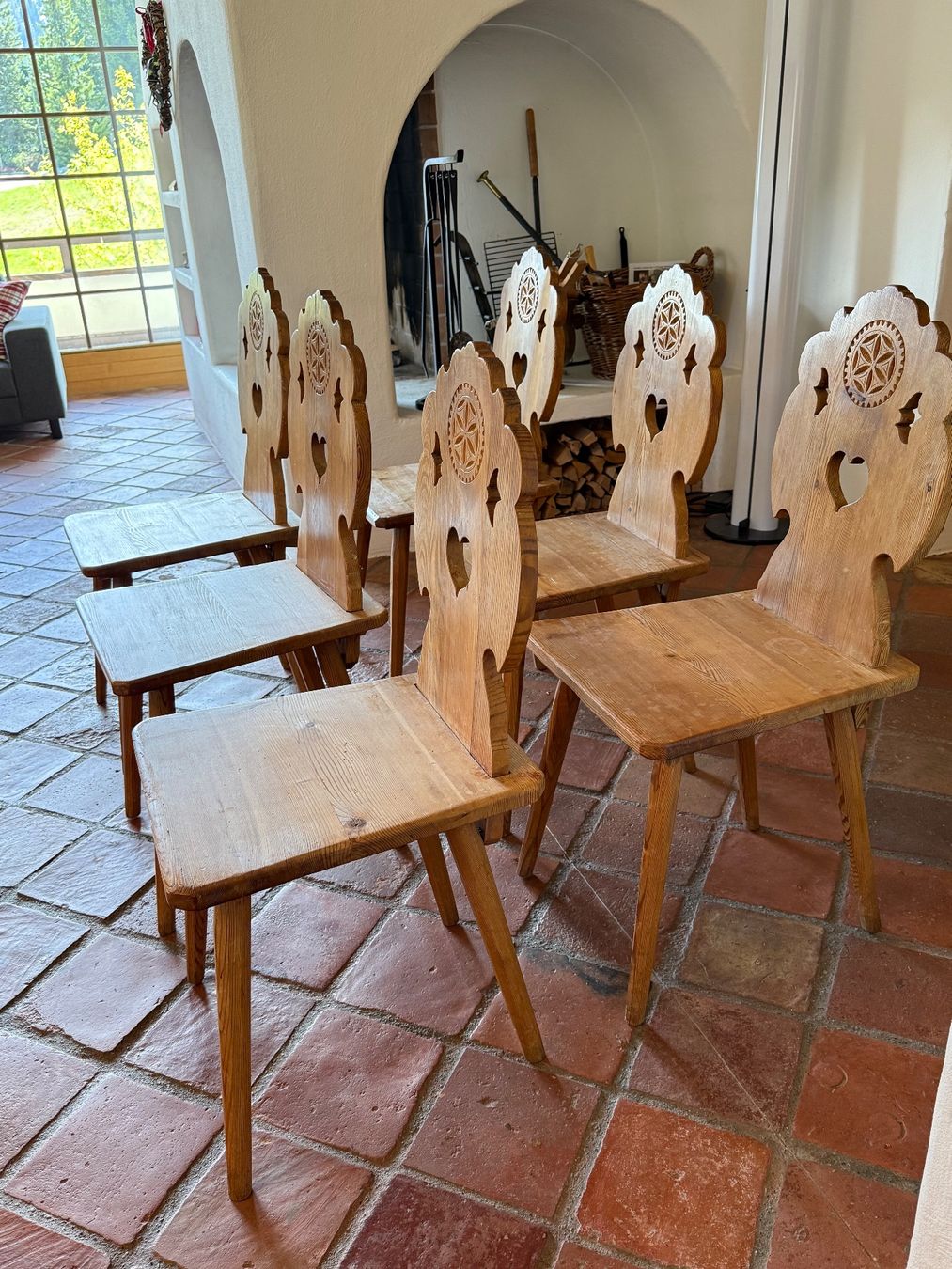 Chaises: 6 antike Schweizer Bauern-Stabellenstühle – D'occasion à Davos Dorf par rsp_55PP