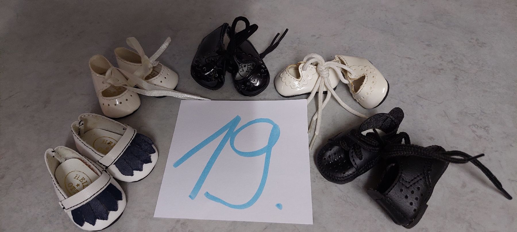Heidi ott Bambole: 5 Paar Heidi Ott Schuhe  – Usato da Muri AG venduto da nindo1 9