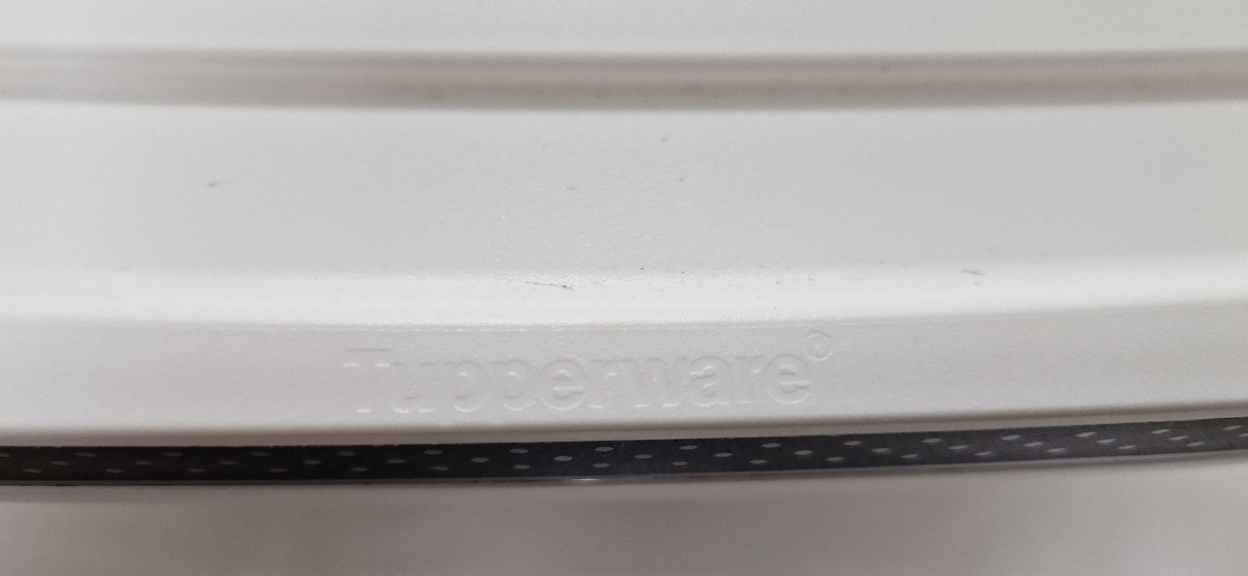 Tupperware Contenitori & Simili: Tupperware – Usato da Embrach venduto da Musti20 1