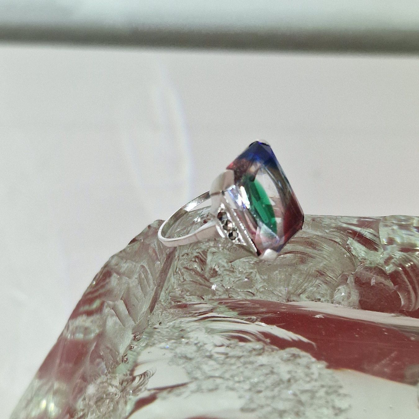 Anelli: Silberring Gr. 59 mit grossem Regenbogen Stein – Usato da Birr venduto da sen_8djr 1