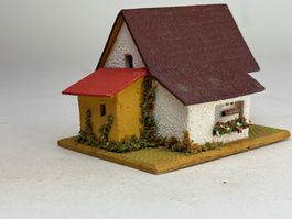 RA- Faller kleines Wohnhaus Fertigmodell