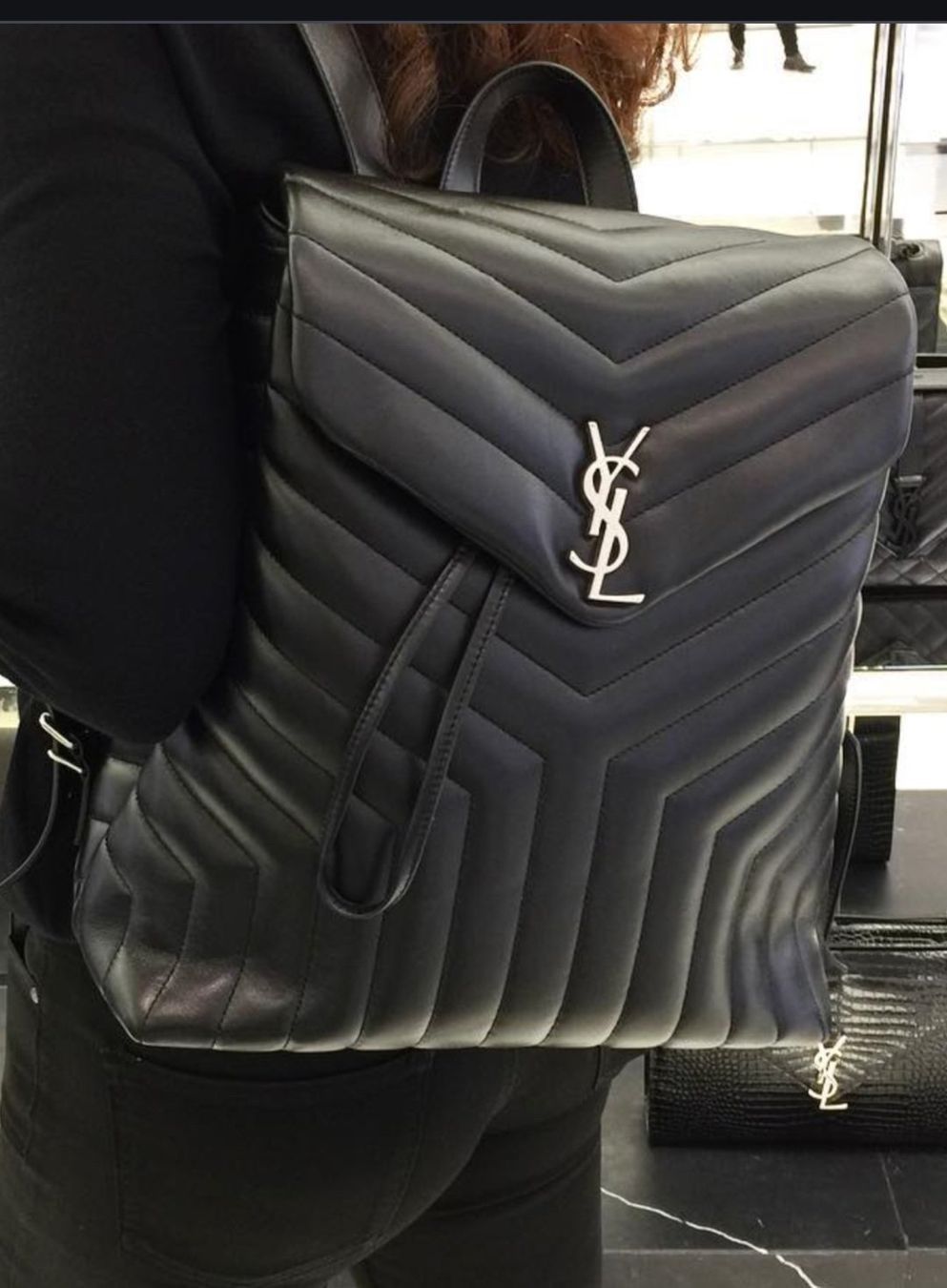 Saint Laurent Zaini: YSL Loulou Rucksack – Usato da Vaduz venduto da TanjaS88 5
