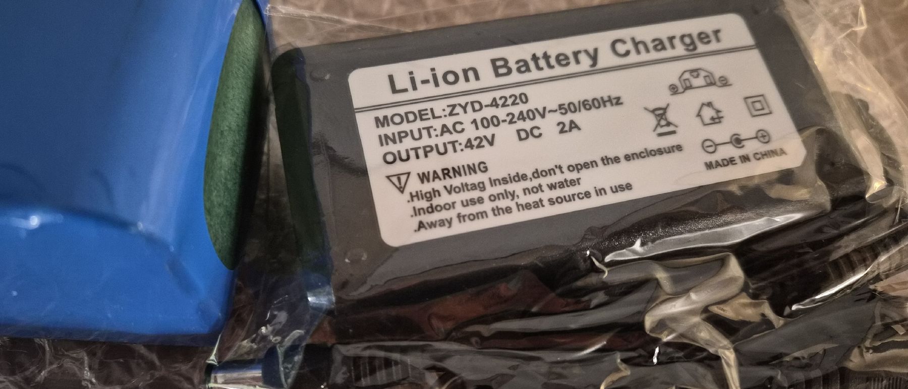 Akkus: 36V Batterie-Kit mit Ladegerät – NEU – Neu und originalverpackt aus Bern von Free-zone 2