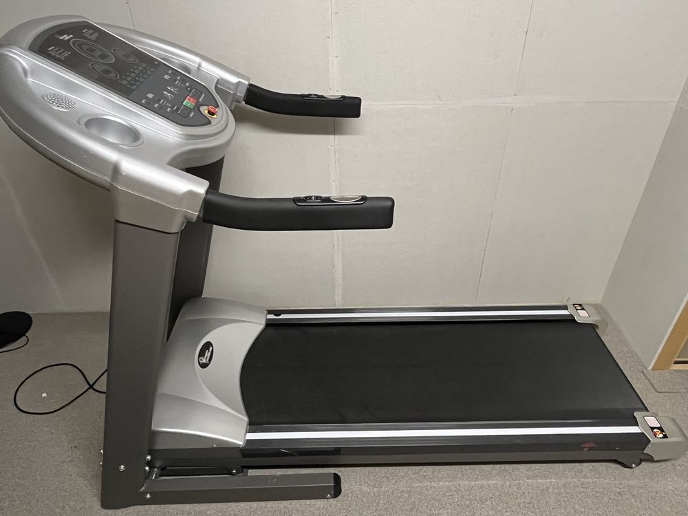 Laufband Newgen Medicals NX-1133-675 (Gebraucht) in Beringen für CHF ...