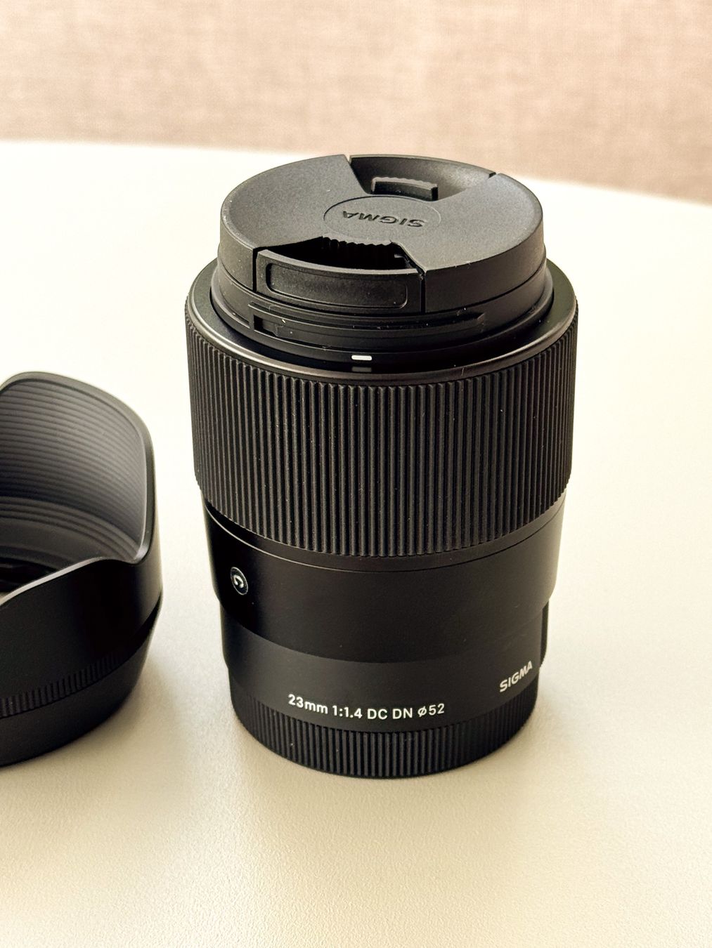 Sigma Obiettivi: Sigma 23mm F1.4 DC DN Objektiv Sony-E neuwertig – Usato da Jona venduto da rpfund 3