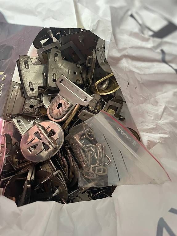 Chaussures femmes: Déchets de cuir – D'occasion à Neuchâtel par Rudjes 2