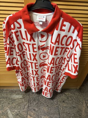 Polo Shirt Lacoste Netflix weiss rot Grösse 7 neuwertig