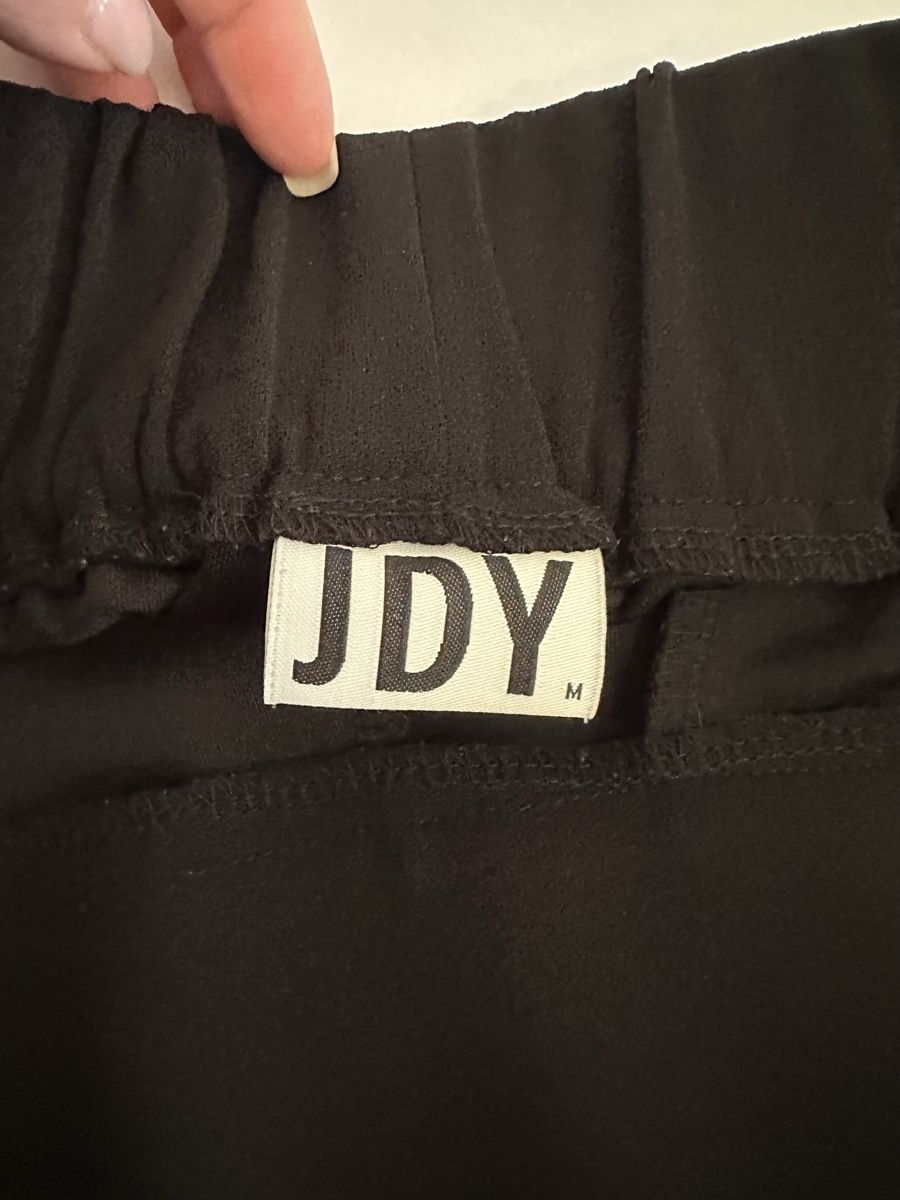 Pantaloni: Schwarze JDY  Hose, Grösse M – Usato da Uster venduto da sus_s85n 2
