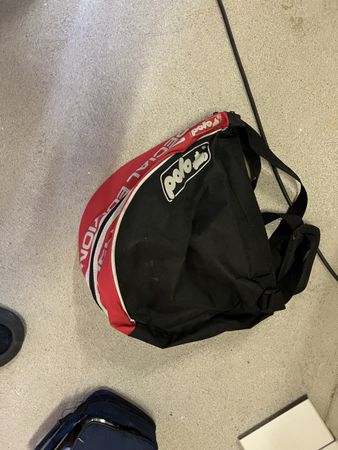 Polo.ch Helmbeutel Special Edition rot/schwarz gebraucht