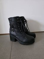 Schwarze Schnür-Stiefeletten mit Absatz  Grösse 37