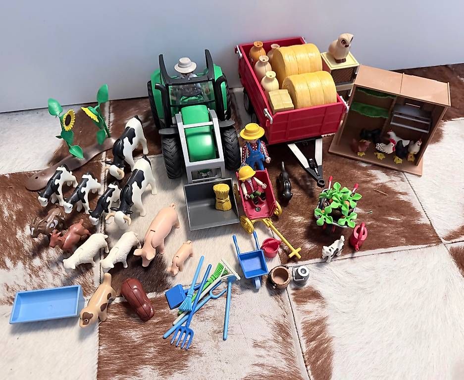 Spielzeuge: Playmobil Bauernhoftiere und Traktor  – Gebraucht aus Ebikon von immo-th