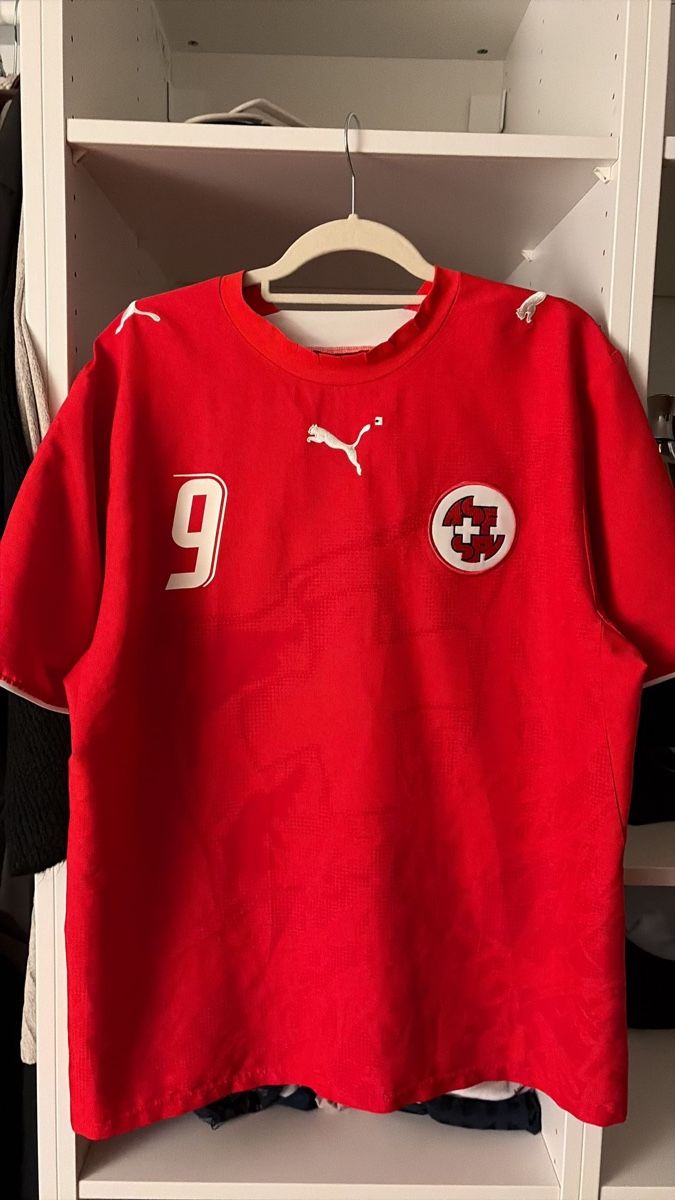 Puma Canottiere & Pantaloni: Schweizer Nati Trikot Alex Frei ab 1.- – Usato da Willisau venduto da adr_9tzr