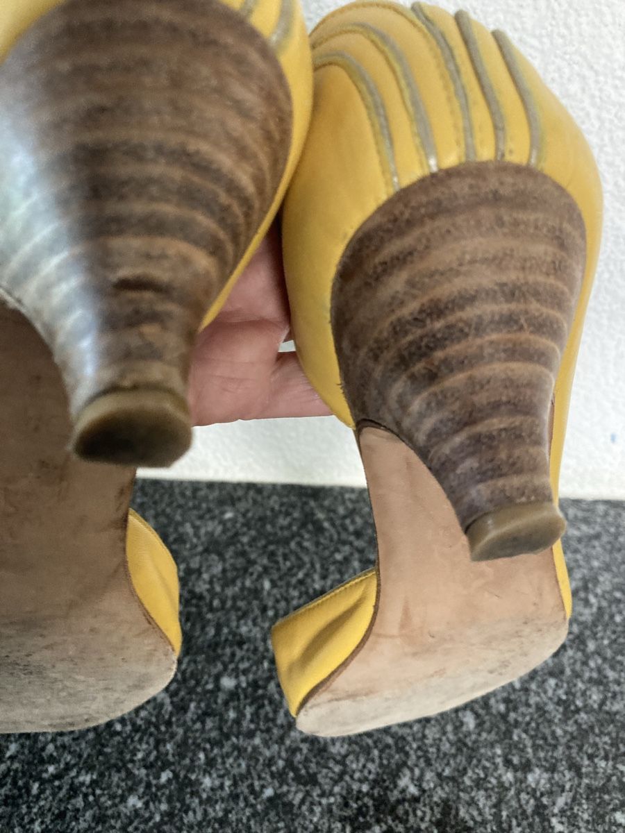 Scarpe da donna: Patricia Blanchet Pumps Gr 39 – Usato da Spiegel b. Bern venduto da schemesch 1