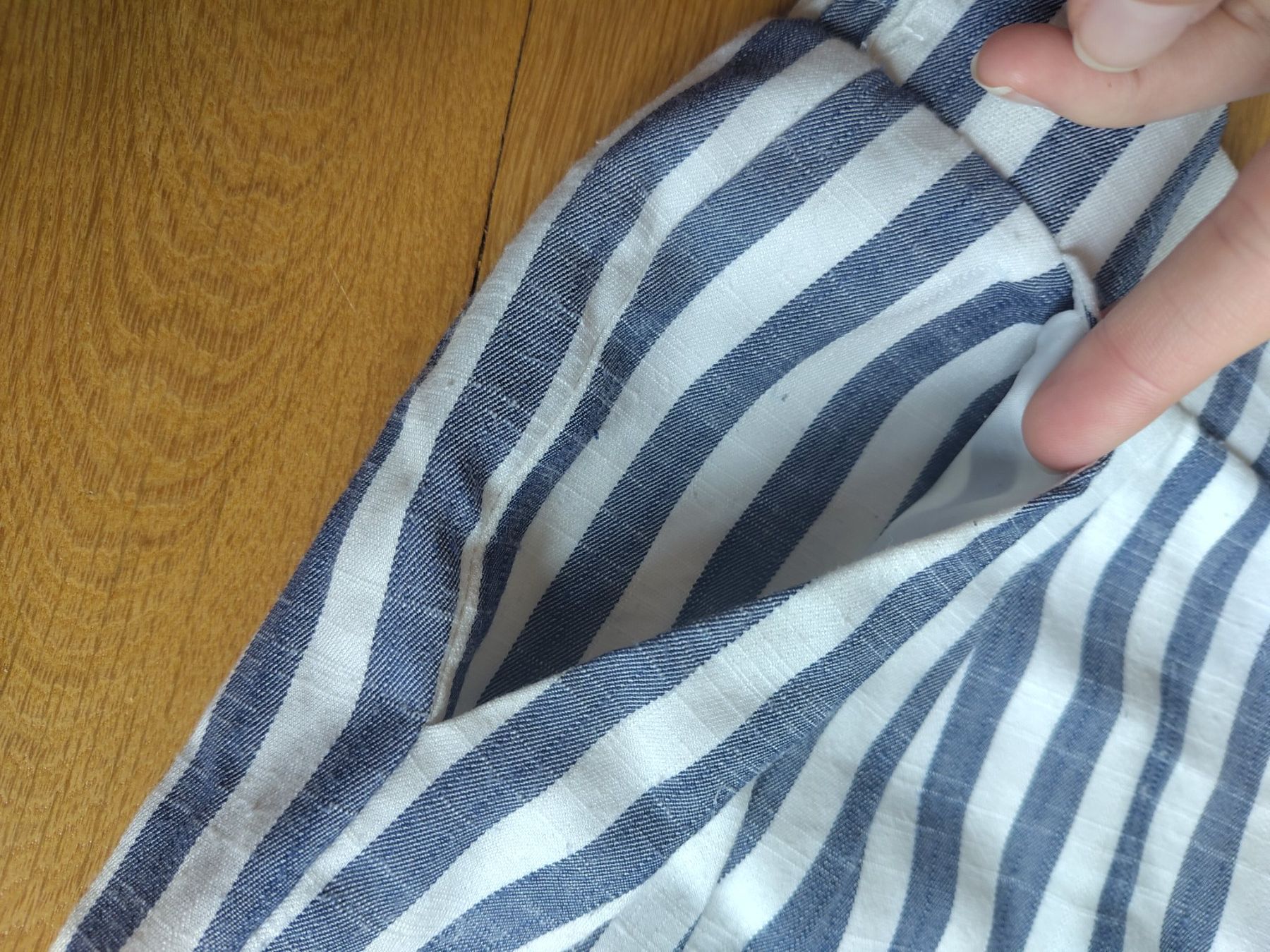 Stradivarius Pantaloni: Hose – Usato da Bern venduto da Linii 3