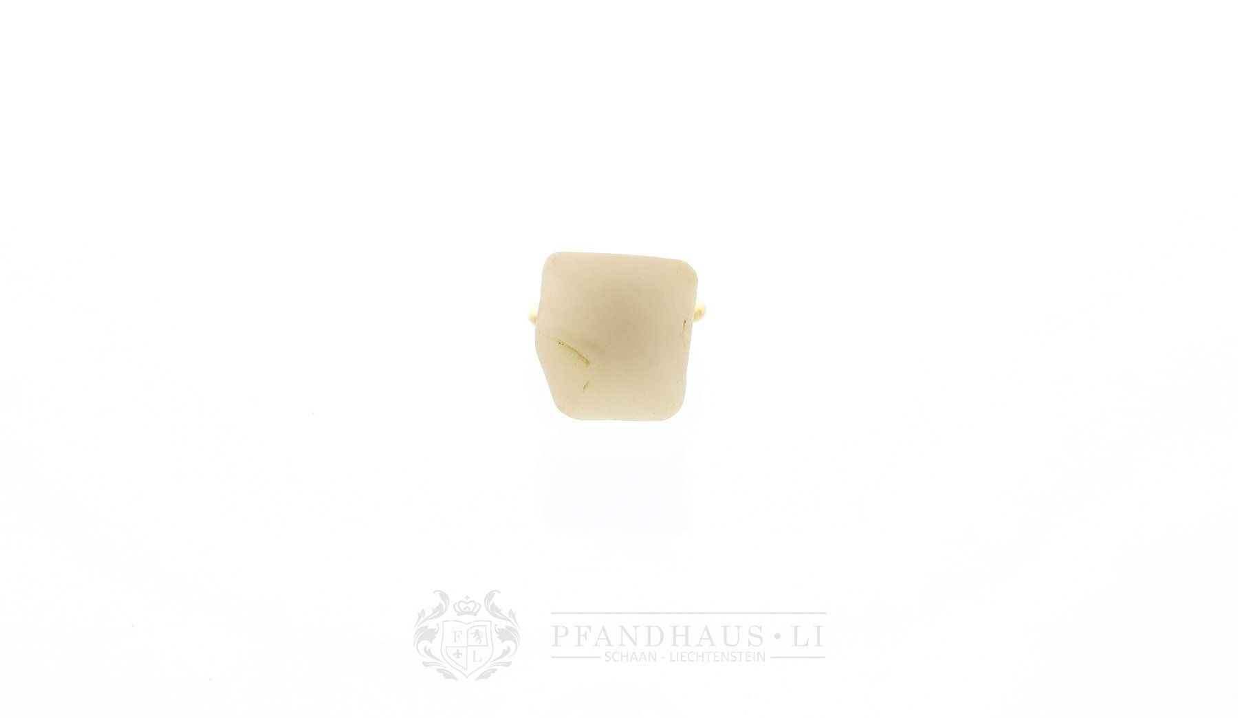 Anelli: EIGENWILLIGER RING AUS 18K GOLD MIT GROSSEM STEIN – Usato da Schaan venduto da Pfandhaus-LI 1