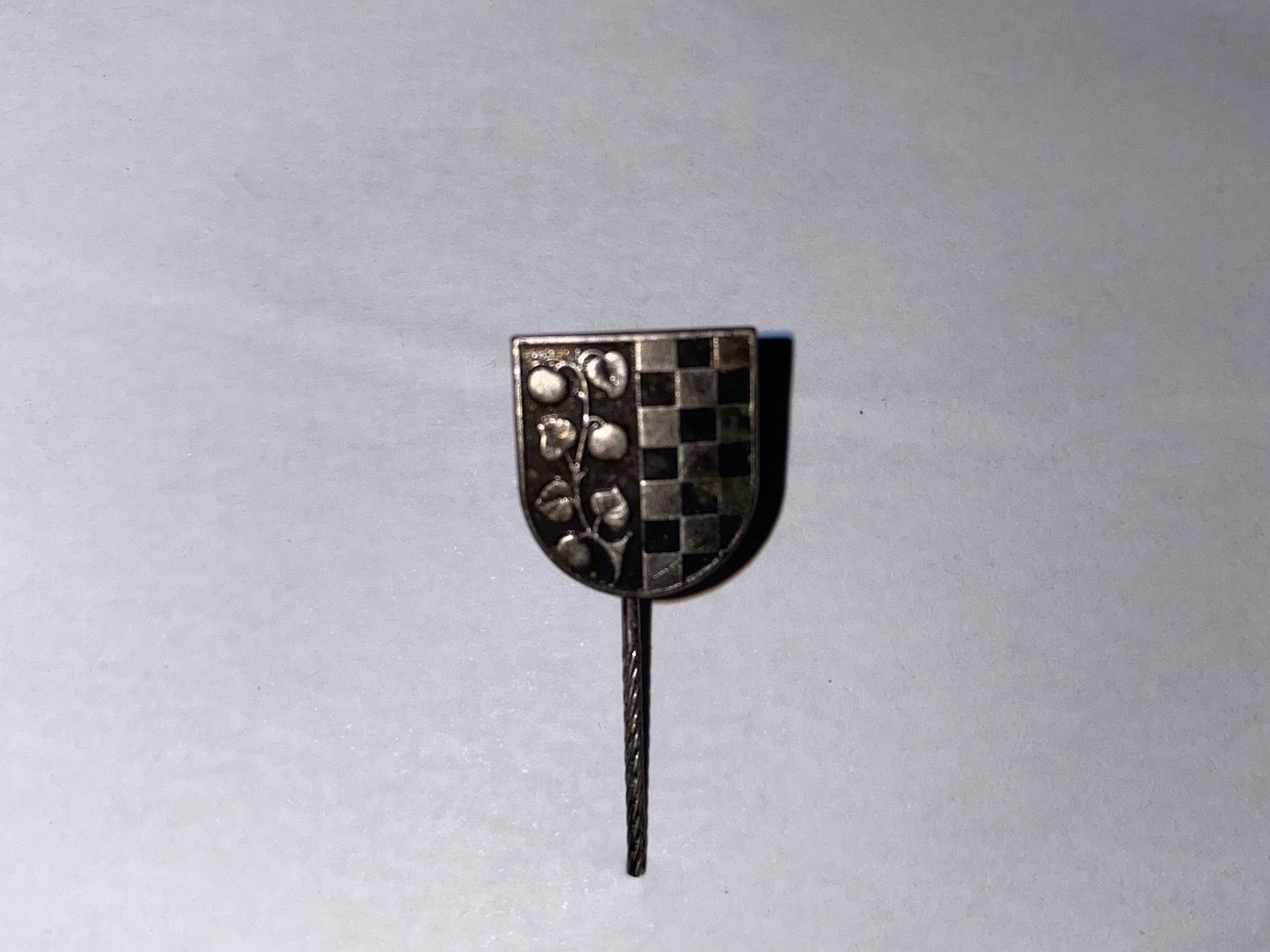 Placchette & Badge: EPINGLETTE - BLASON – Usato da Le Brassus venduto da cinema13