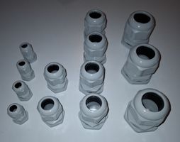 Kabelverschraubungen M16 bis M40 IP68 Cembre - 13 Stück -