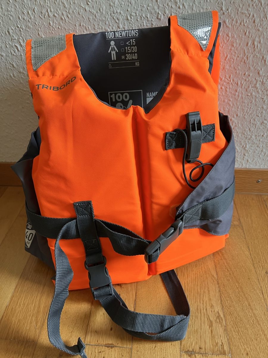 Decathlon Giubbotti di salvataggio: Decathlon Auftriebsweste 30/40kg – Usato da Zürich venduto da Azzurro6 1