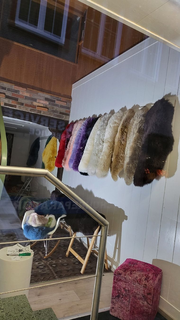 Tutte le decorazioni: Doppelschaffele in über 30 Farben – Nuovo e nell'imballaggio originale da Neuhausen am Rheinfall venduto da Lambskin 3