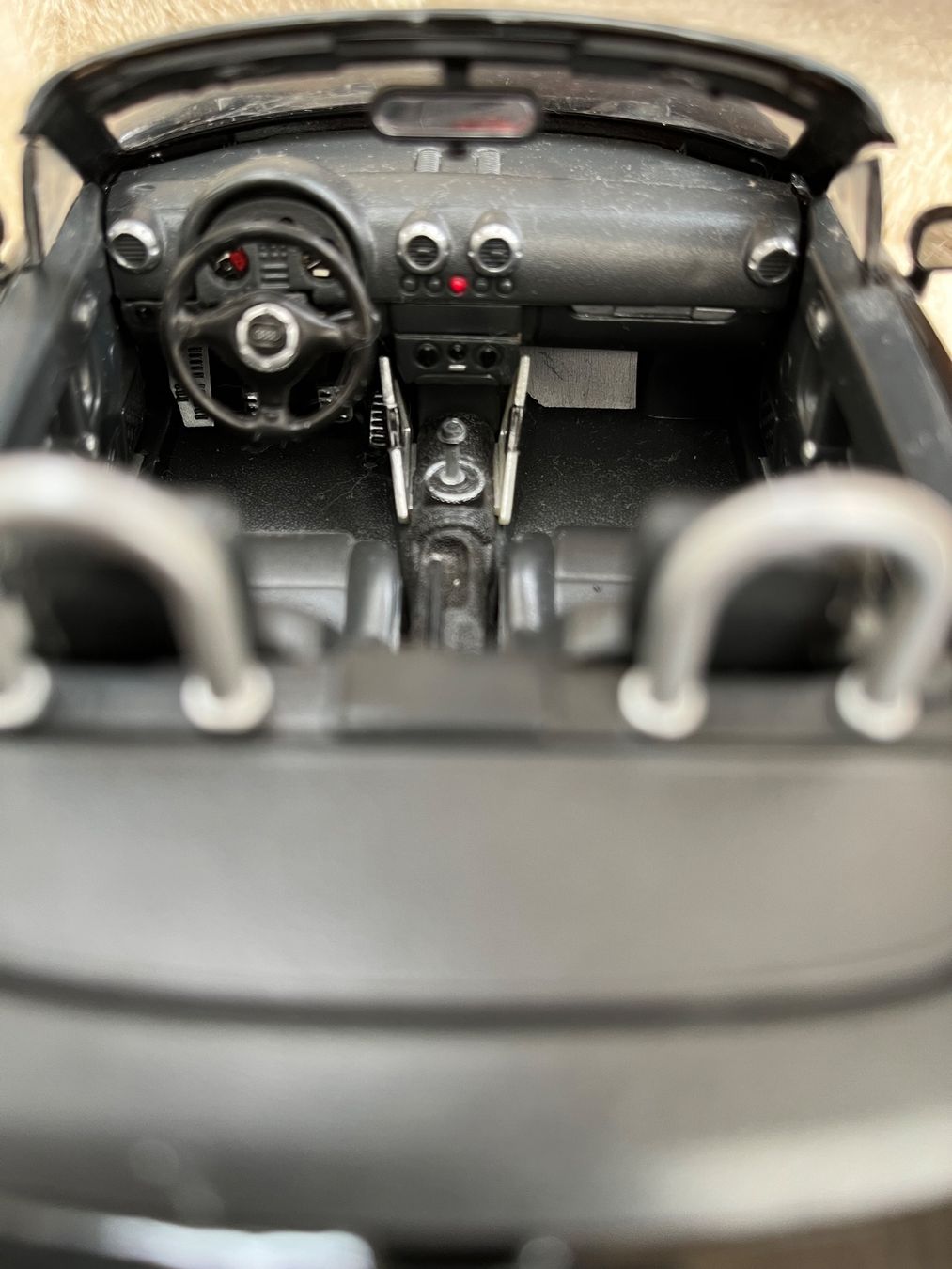 Audi Voitures modèles: Audi TT Cabriolet 1999 – Neuf (Voir description) à Oberweningen par mer_2yn9 6