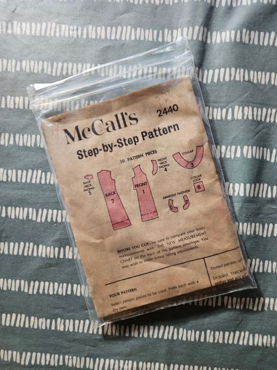 Patron vintage robe McCall's 1970 NON COUPE (Gebraucht) in Thônex für ...