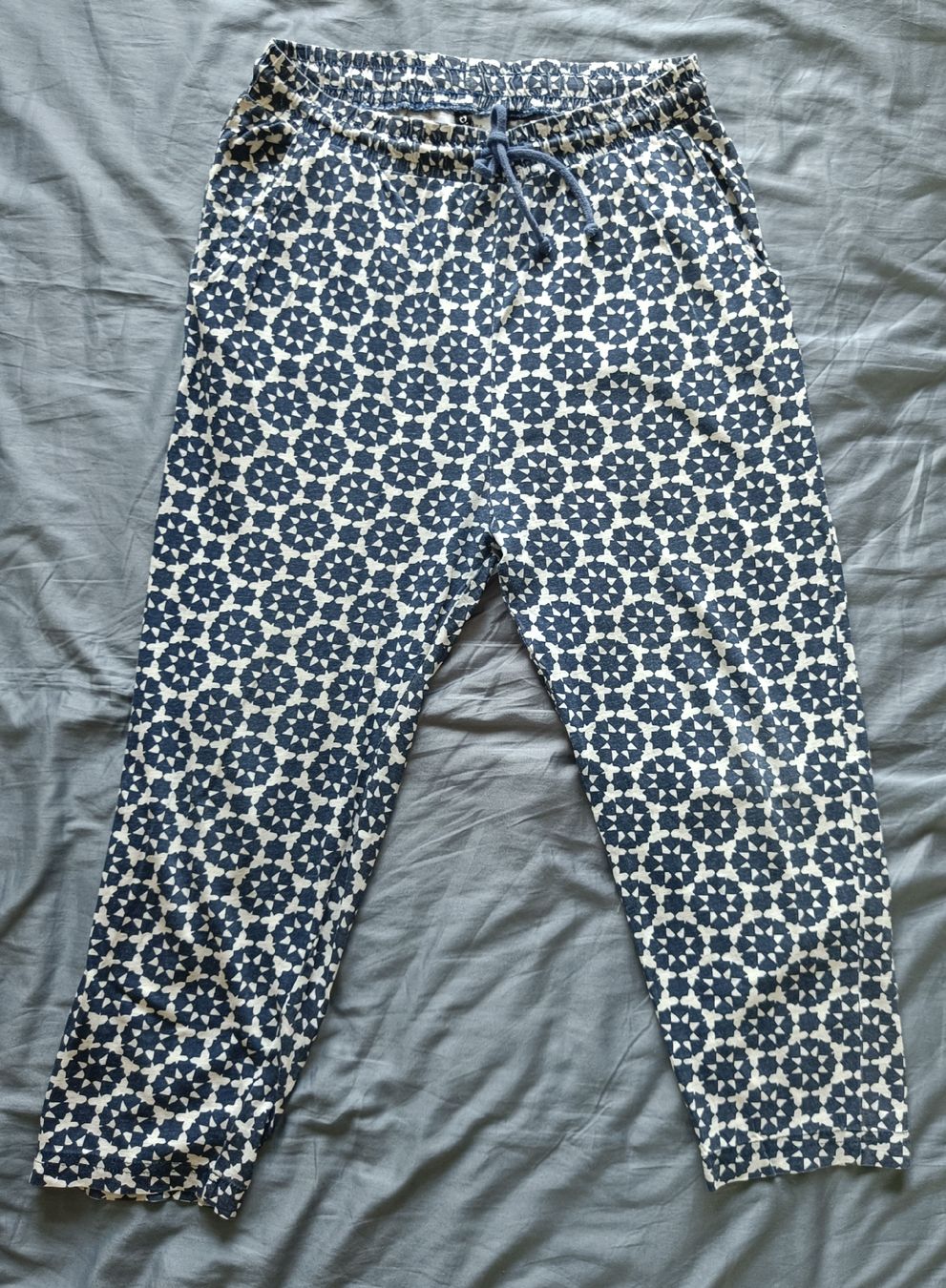 H&M Pantaloni: 100% cotton summer pants – Usato da Rotkreuz venduto da Prelovedswitzerland 2