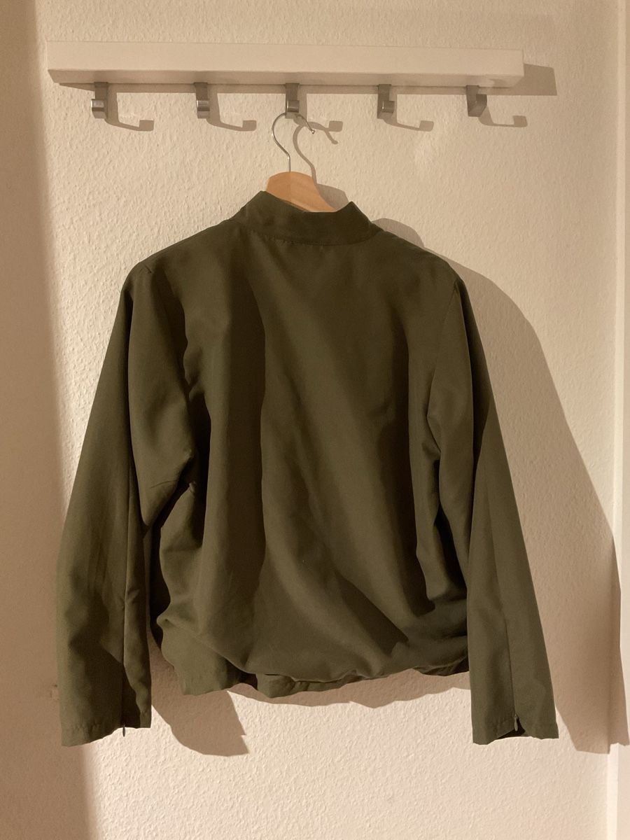 Giacche: Vintage Olivfarbene Jacke – Usato da Brütten venduto da del_sx5m 2
